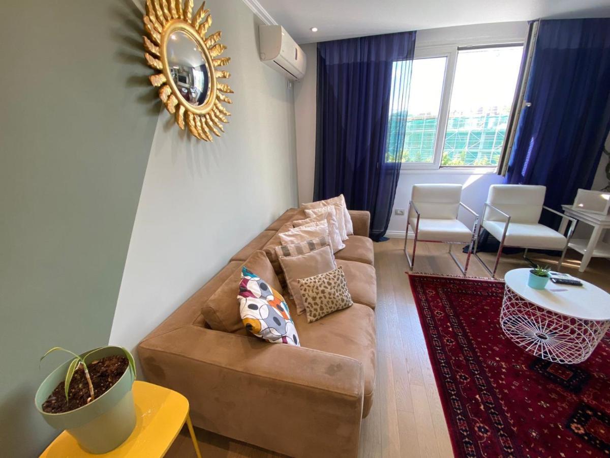 Cozy & Stylish Apartment Tirana Esterno foto